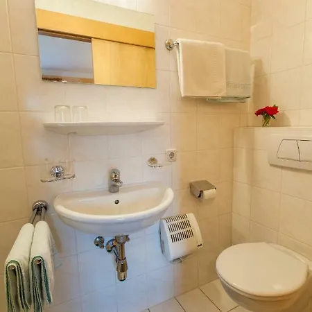 Gaestehaus Elisabeth Отель типа 