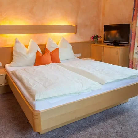 Gaestehaus Elisabeth B&B 메이른호픈