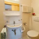 Gaestehaus Elisabeth Bed & Breakfast 3*
